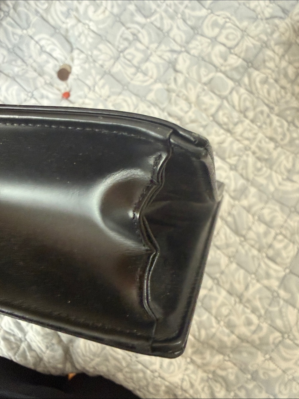 Louis Vuitton Epi Noctambule tote in black, model M54522 - Picture 5 of 10